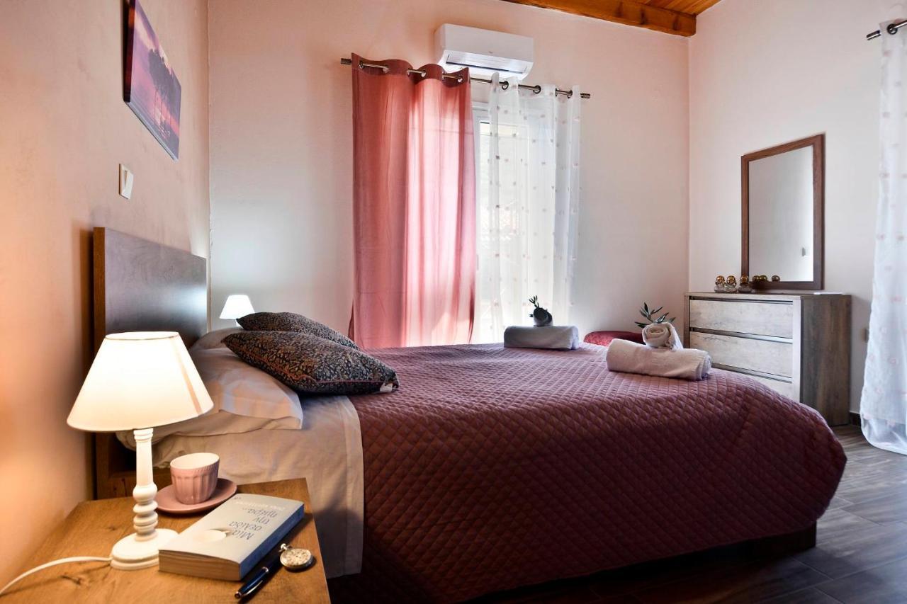 Ágios Matthaíos Sia'S Holiday Home מראה חיצוני תמונה