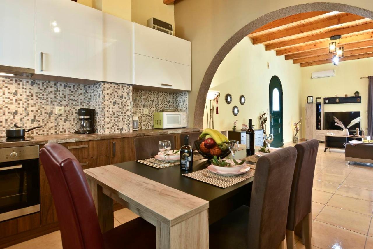 Ágios Matthaíos Sia'S Holiday Home מראה חיצוני תמונה